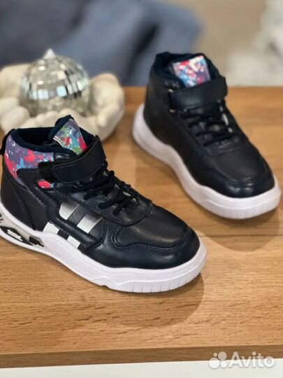 Ботинки утепленные 28