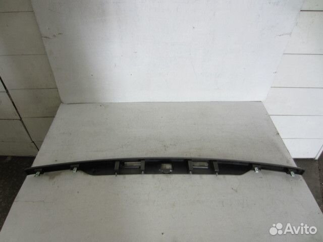 Накладка двери багажника lr029123