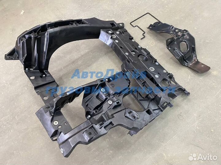 Кронштейн бампера Renault T серия правый