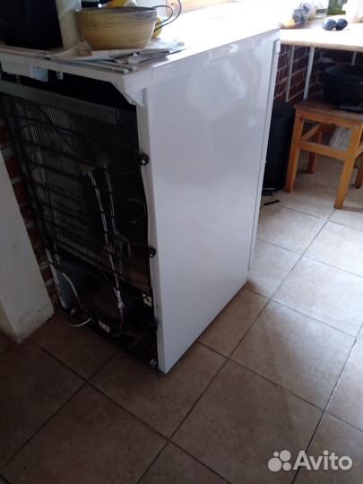 Холодильник Бирюса