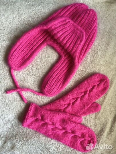 Комплект шапка и варежки