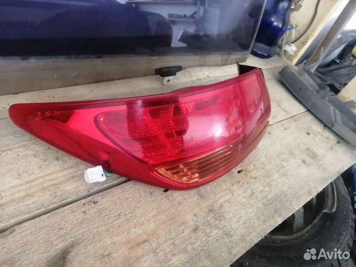 Задний стоп сигнал ниссан блюберд силфи
