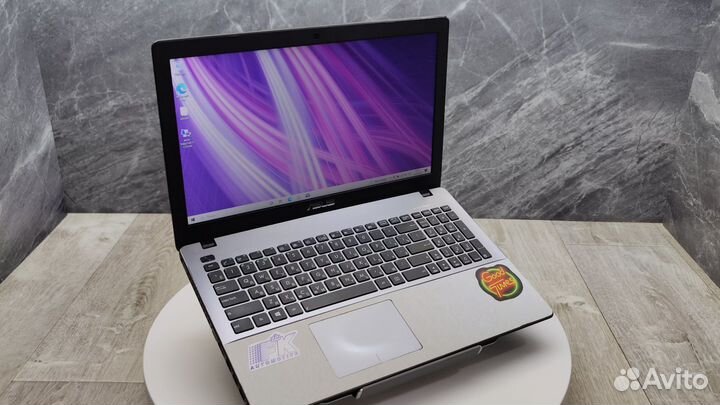 Asus x550LNV / Intel core i3 / GeForce 840m 2gb