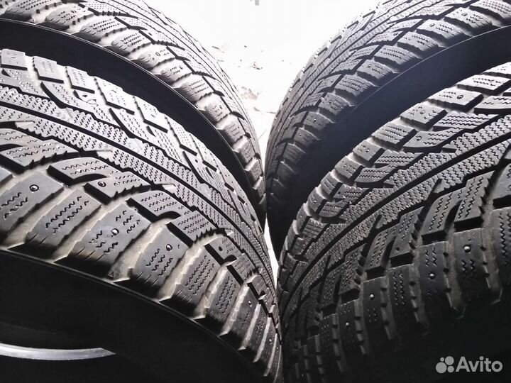Kumho I'Zen RV Stud KC16 265/50 R20