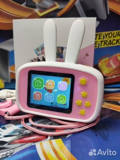 Детская камера розовая с белым силиконовым чехлом