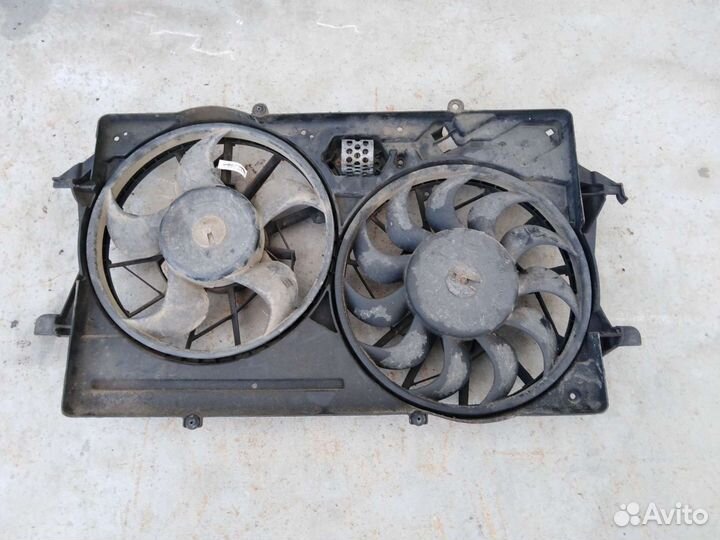 Вентилятор охлаждения Ford Focus 1