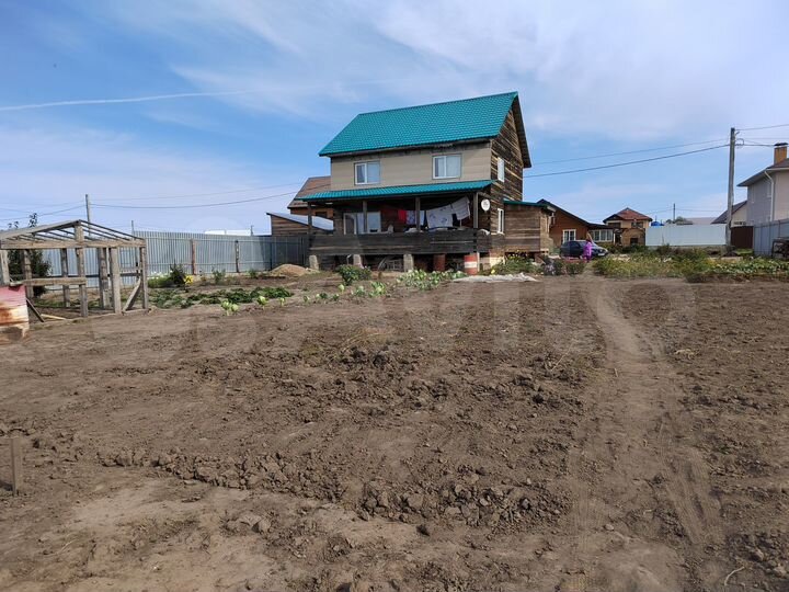 Дом 144,4 м² на участке 12 сот.