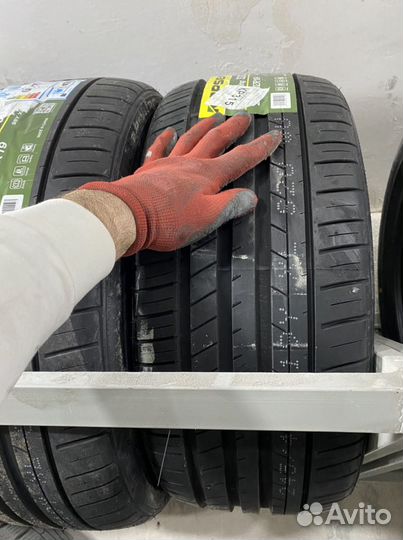 Habilead S3000 275/35 R19