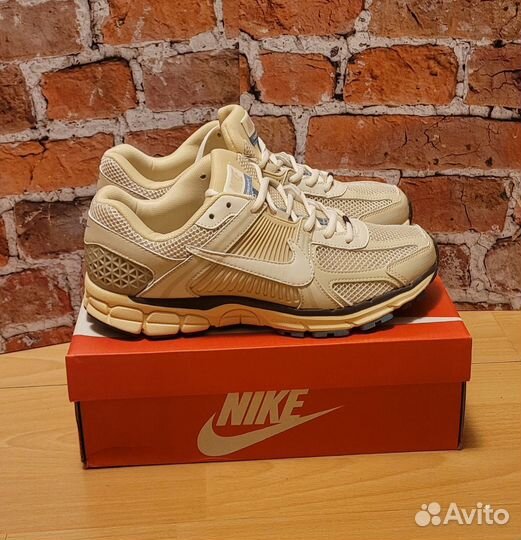 Кроссовки Nike air zoom vomero 5