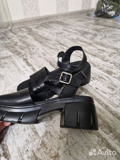 Босоножки женские 37 размер натуральная кожа