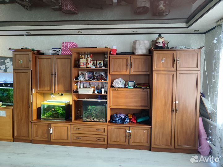 Продам стенку в гостинную