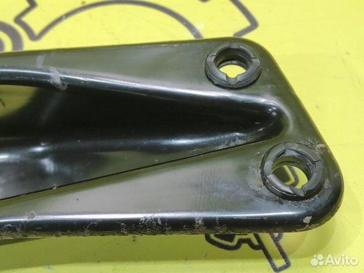 Балка АКПП Nissan VQ35DE