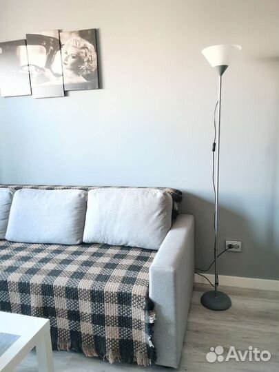 Светильник напольный