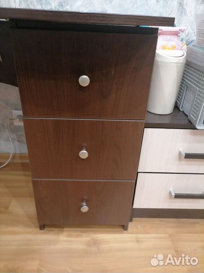 Письменный стол