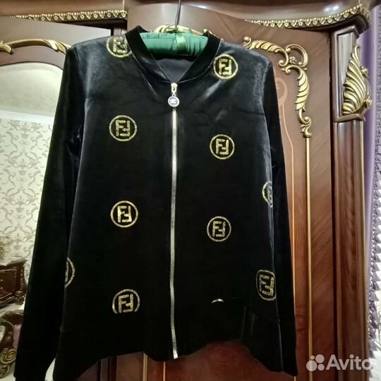 Женская одежда