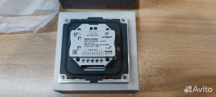 Панель Smart -P22-rgbw White 12-24v 4x3a, 2.4G