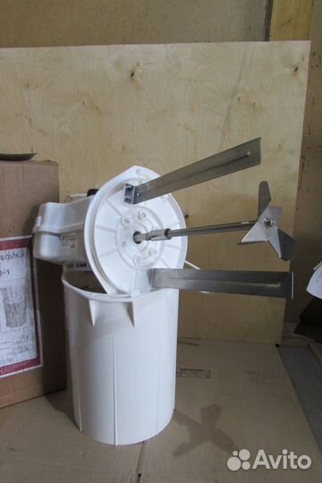 Маслобойка электр. для сливочного масла мэ 12/200