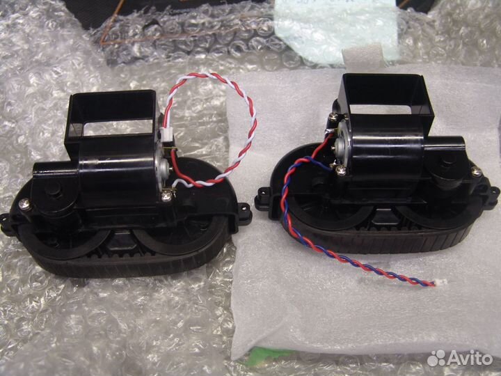 Привод колеса к роботу-мойщику левый и правый