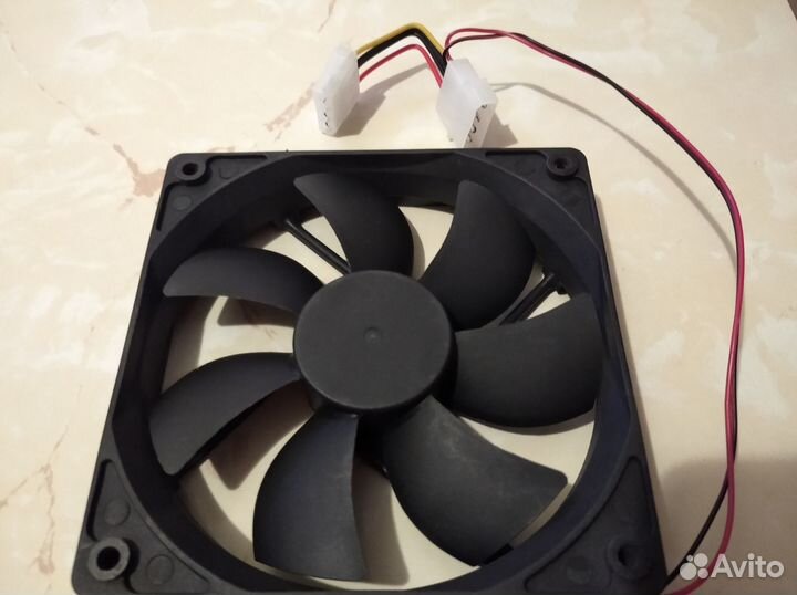 Новый вентилятор кулер чёрного цвета 120 мм молекс