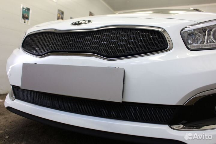 Защитная сетка радиатора верх черная Kia Ceed (201