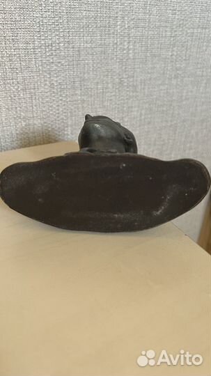 Бюст Есенина