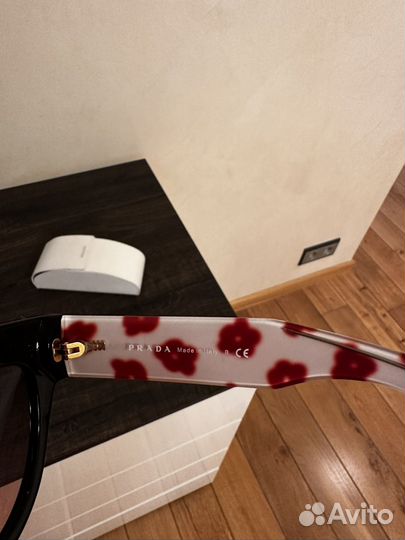 Очки prada женские