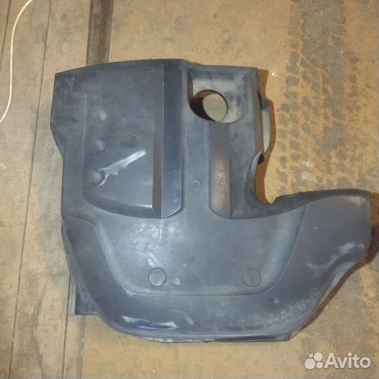 Кожух двигателя Шевроле niva