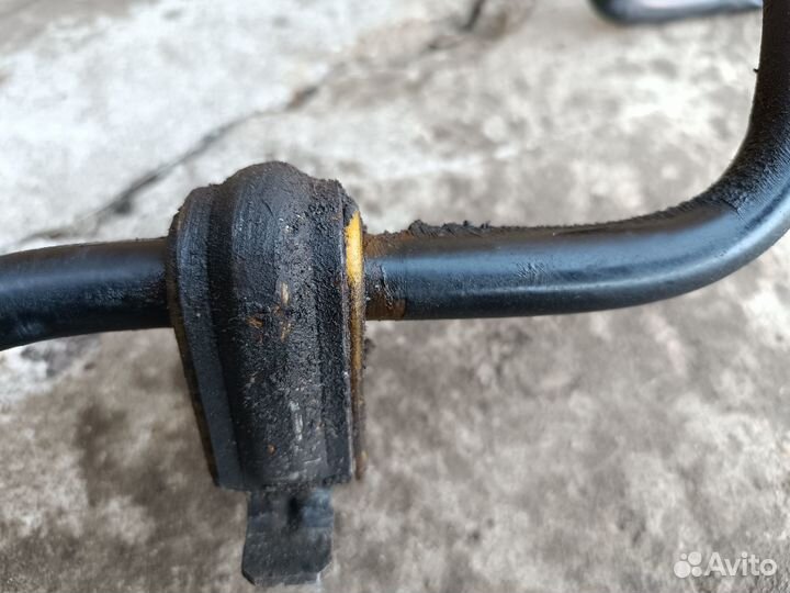 Передний стабилизатор Renault Megane 2