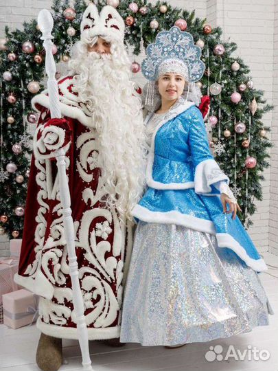 Дед Мороз, Снегурочка с живым дракончиком