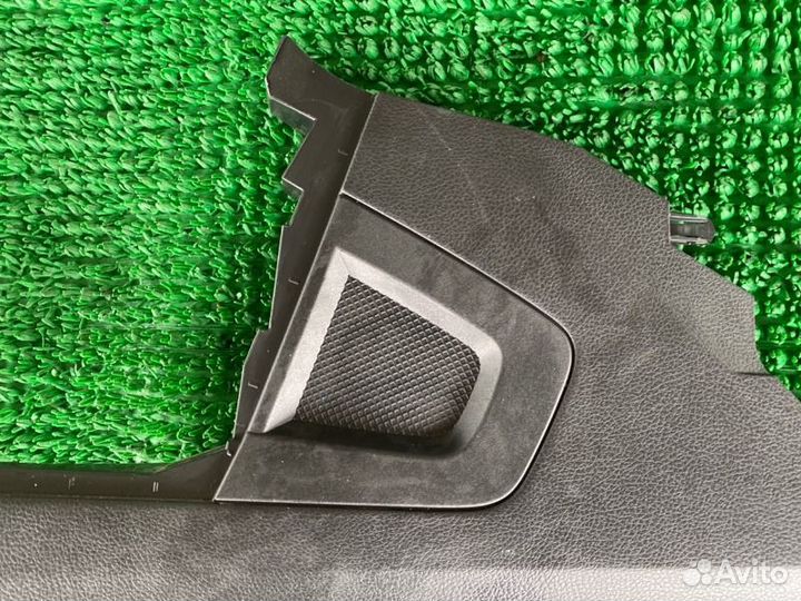 Консоль АКПП прав. Subaru Forester