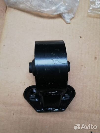 Опоры двигателя Hyundai awshy1072 и awshy1075