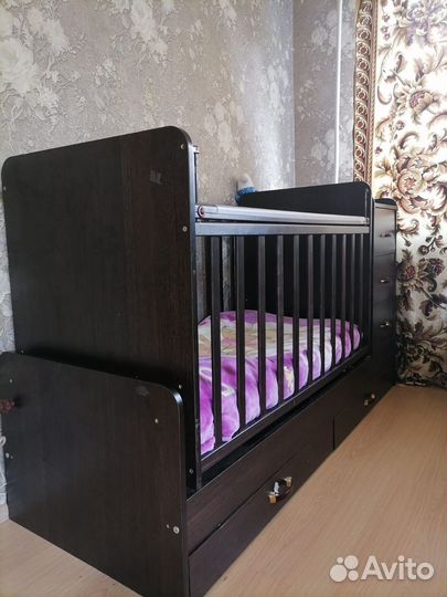 Детская кроватка