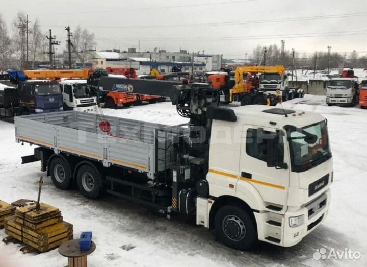 Водитель манипулятора самосвала