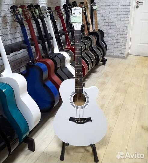 Гитара Белучи