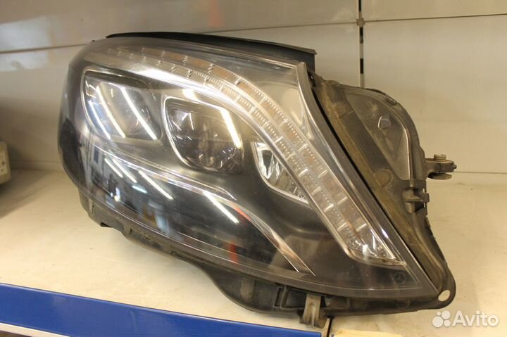 Фара правая Mercedes Benz S-klasse W222 LED
