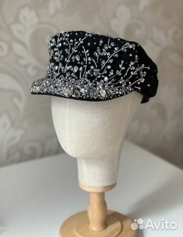 Кепка со стразами Сваровски