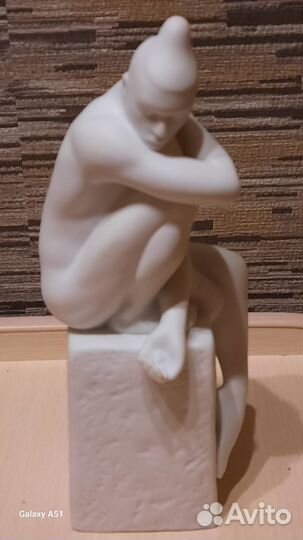 Фарфоровые статуэтки