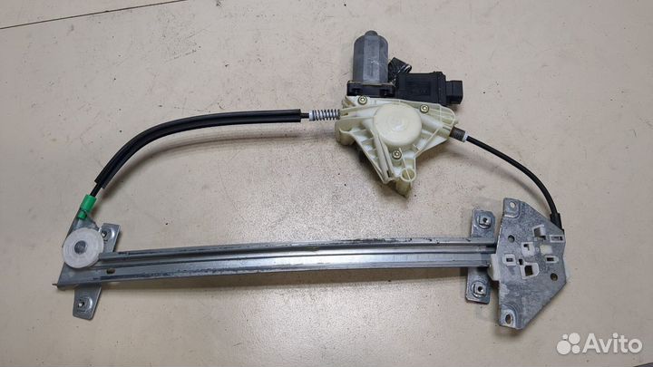 Стеклоподъемник электрический правый передний Mitsubishi Carisma