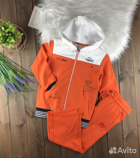 Костюм спортивный на девочку 110 116 122