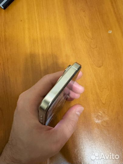 iPhone 15 Pro, 128 ГБ