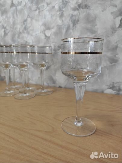 Изысканный набор бокалов