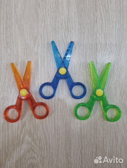 Нарукавники, ножницы, тетради подготовка к школе