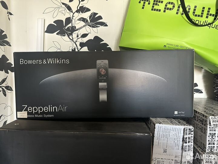 Bowers & Wilkins Zeppelin Air