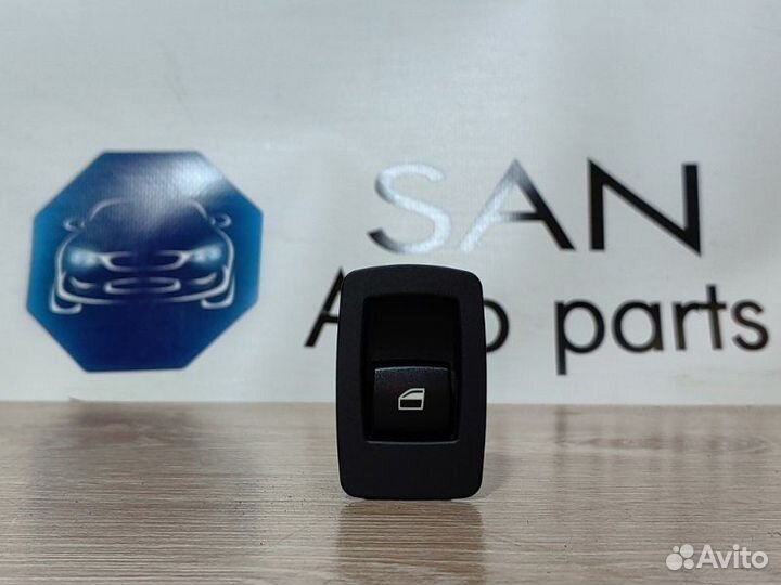 Кнопка стеклоподъемника Bmw X5 E70 N52B30AF 2008