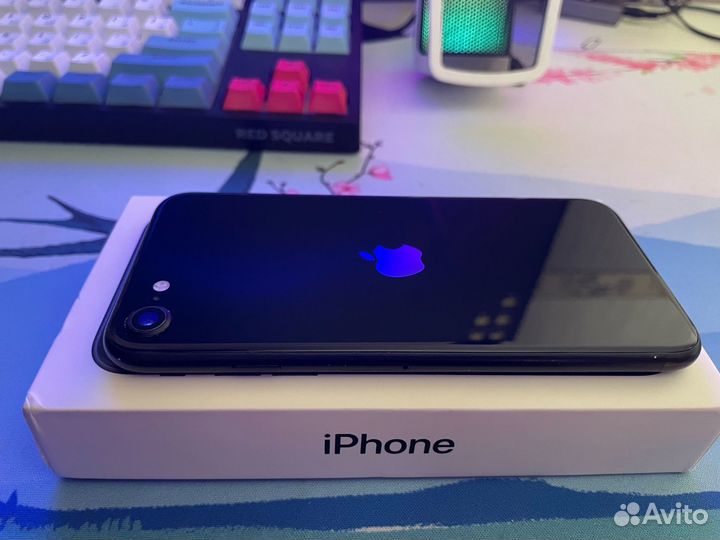iPhone SE (2022), 64 ГБ