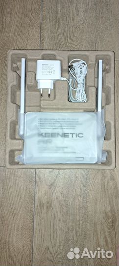 Wi-Fi роутер Keenetic Air (KN-1613)