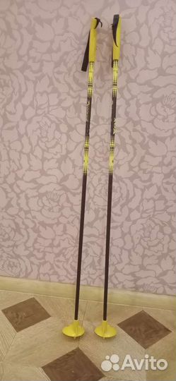 Беговые лыжи детские 110 см, палки 88 см бот.31 р