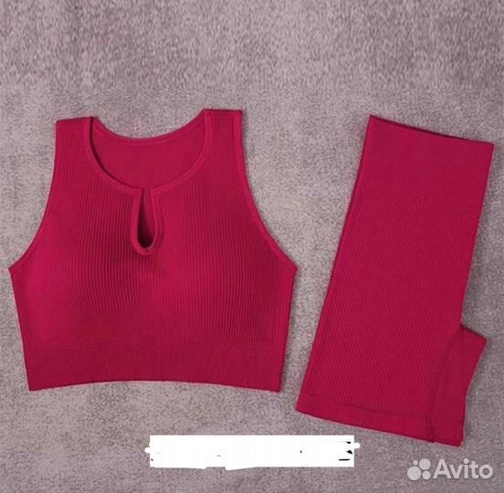 Спортивный костюм женский