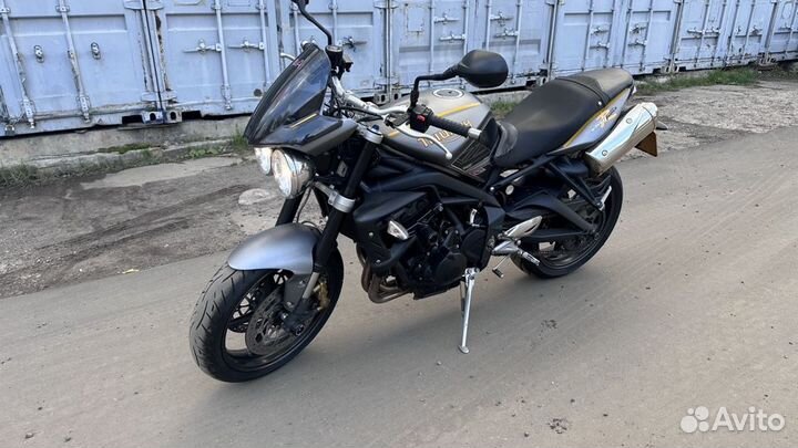 Triumph Street Triple