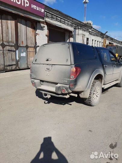 Mitsubishi L200, 2011